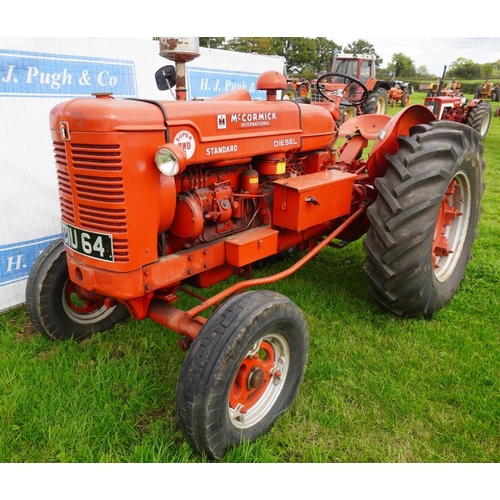 484 - International BWD6 Super tractor. Reg. CIU 64