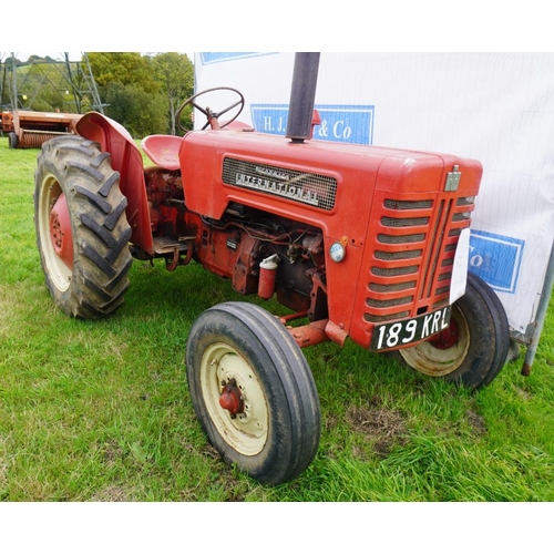 503 - International B275 tractor. SN 27989. Reg. 189 KRL  V5