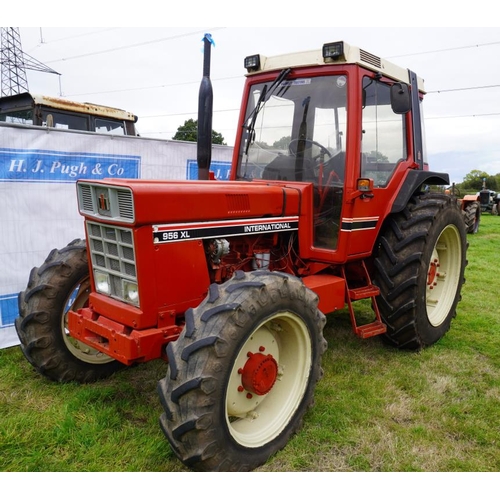 517 - International 956XL tractor. 4WD. 9497hrs. Reg. AFK 332X  V5