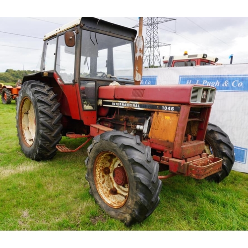 518 - International 1046 tractor. 4WD. 5985hrs. Reg. SEG 253S.  V5