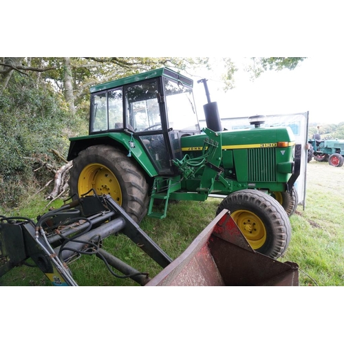 547 - John Deere 3130 tractor. Loader brackets and loader. 5639. Reg. BUD 374R.  V5