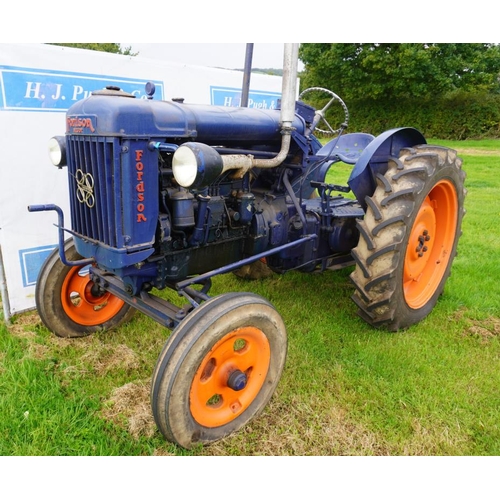 68 - Fordson E27N tractor. P6 engine, lights, PTO, no hydraulics