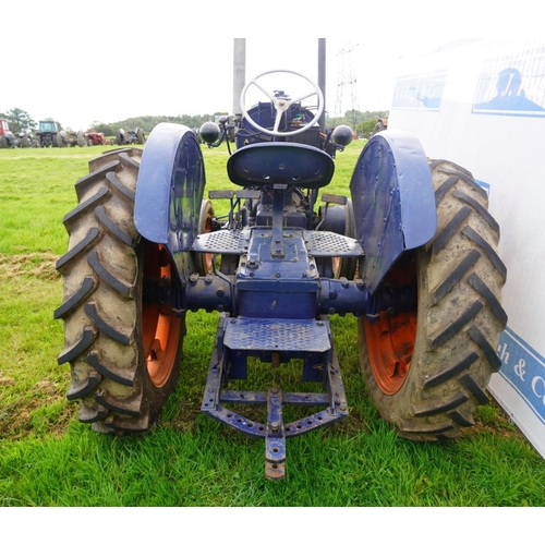 68 - Fordson E27N tractor. P6 engine, lights, PTO, no hydraulics