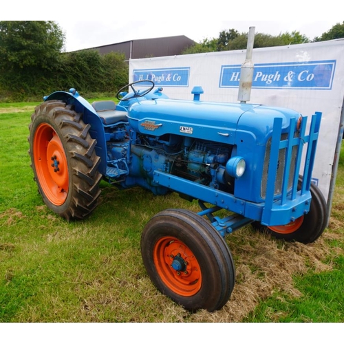 76 - Fordson Power Major tractor. Radiator guard, early restoration, new tyres and battery, Supplied by E... 