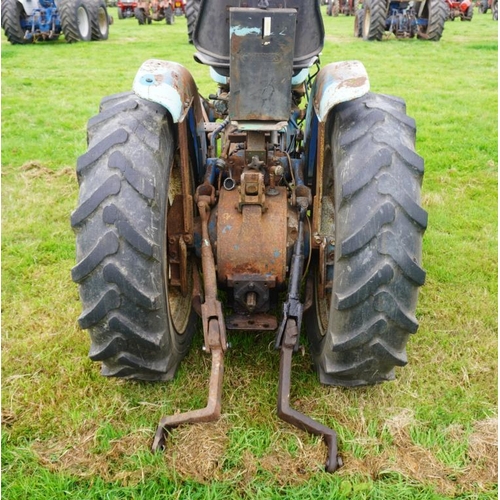 81 - Ford 3000 tractor, vineyard model