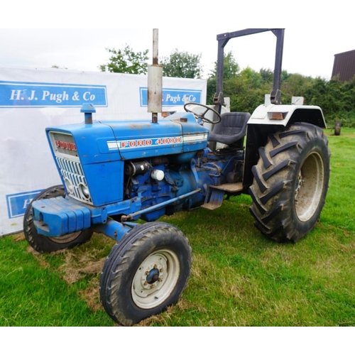 84 - Ford 4000 tractor, front weights, spool valves and assister rams, roll bar. 1531hrs. rear tyres.16.9... 