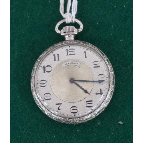 115 - Illinois 17 jewel pocket watch. 1915. Gold centre. Very good condition