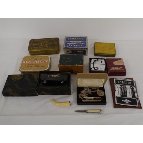 275 - Impericum Britanicum 1914 Christmas tin, assorted jewellery, Exactus adding machine and other items