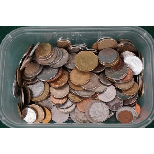 307 - Tub of assorted coins