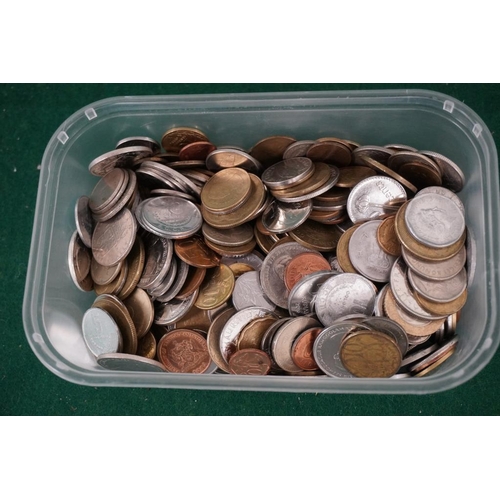 309 - Tub of assorted coins