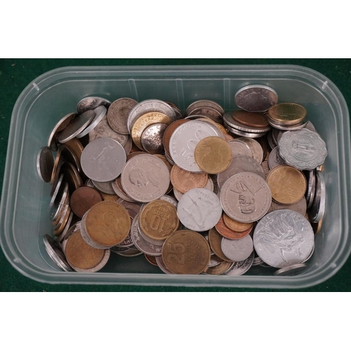 310 - Tub of assorted coins