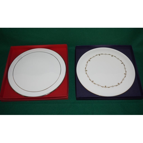 381 - 2 Cheese platters, 1 Royal Worcester and 1 Spode