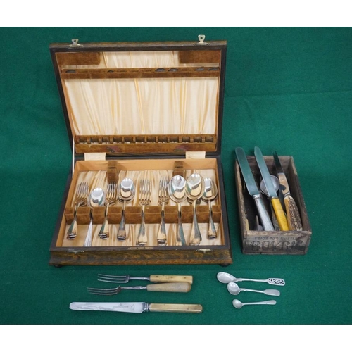 419 - Large oak box of silver plate spoons and forks and pine tray of assorted old cutlery