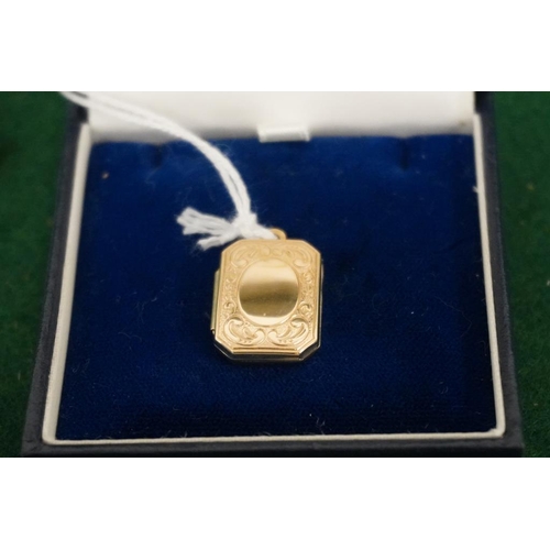 70 - Hallmarked 9crt gold square locket