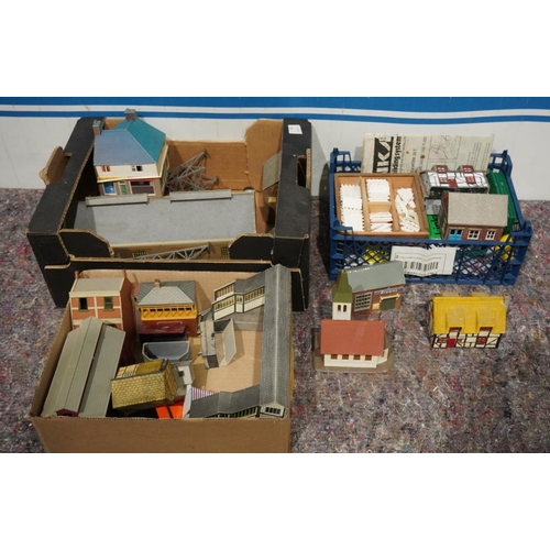 434 - OO/HO  railway boxed of buildings and link model building system set