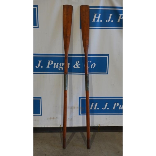 451 - Pair of rowing oars