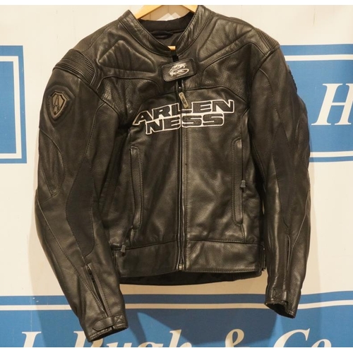 37 - Arlen Ness leather protective motorcycle jacket, size 44