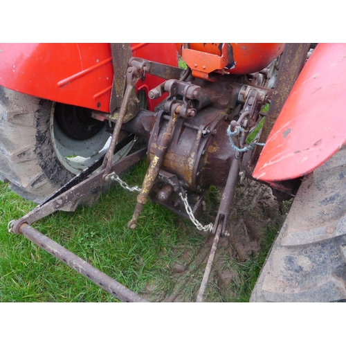 1002 - Massey Ferguson 135 tractor. 1971. Starts and runs. No docs. Reg. RNM 290J