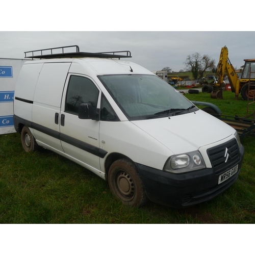 1010 - Citroen Dispatch van. 2006. Starts and runs. MOT til Jan 2021. Reg. WR56 GAX