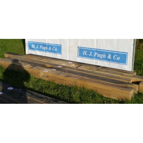 640 - Oak beam 3.15M 200x200 +VAT