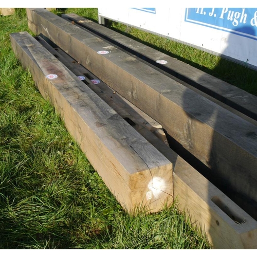 646 - Oak beam 3.45M 200x250 +VAT