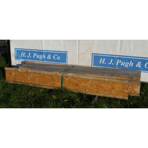 678 - Joists 2.4M -12 +VAT