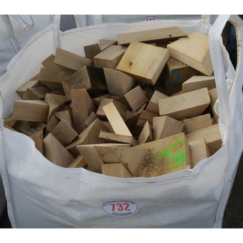 732 - Bag of oak firewood blocks