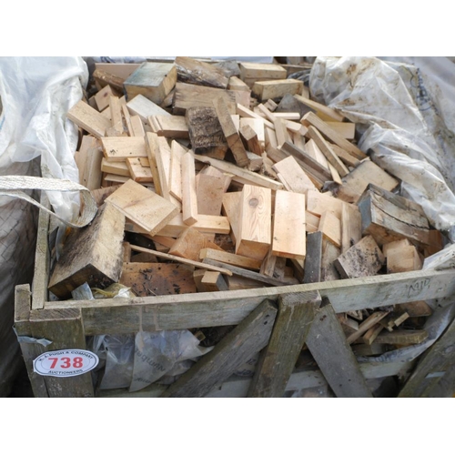 738 - Pallet crate firewood