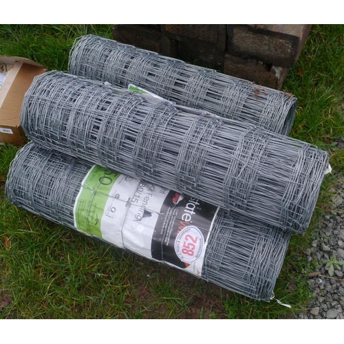 852 - Rolls of sheep netting -4 +VAT