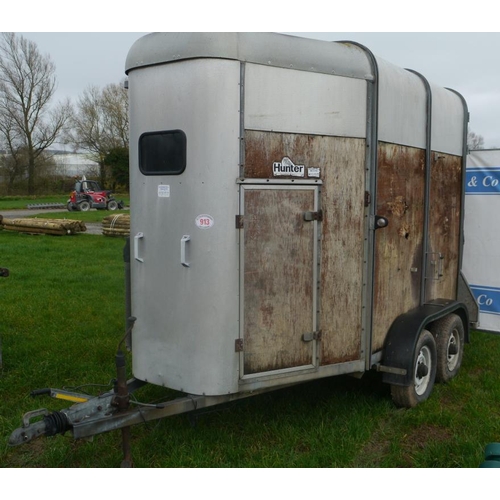 913 - Ifor Williams hunter horse box