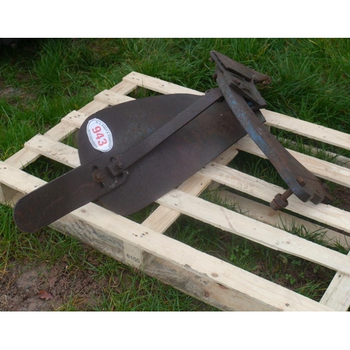 943 - Ransome plough leg and board +VAT