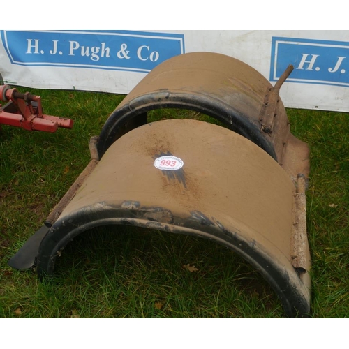 993 - Lorry mudguards