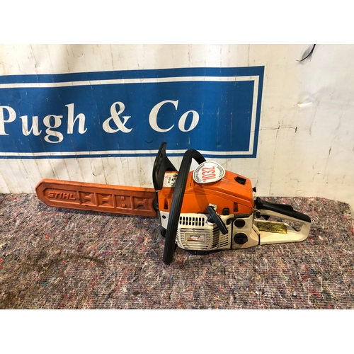 1032 - Petrol chainsaw. Working order. 20”