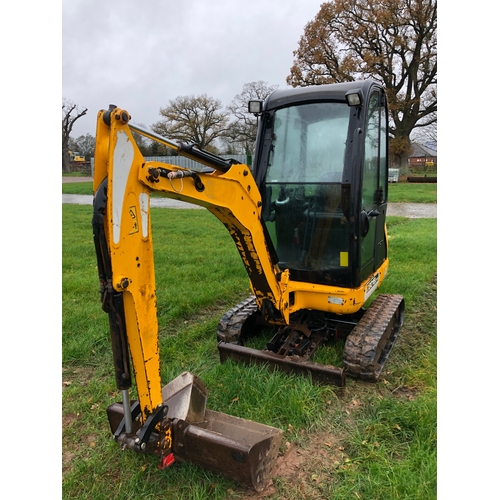 1036 - JCB 8018 CTS. 2015. Runs and drives. 1516 hours. C/w 2 Buckets +VAT