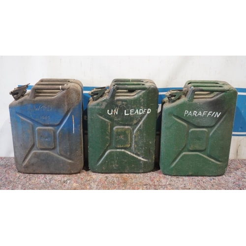 275 - 3- 20L Jerry cans