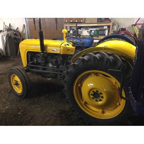 140 - Massey Ferguson 35  3 cylinder tractor. In show condition. Barn stored. well restored. starts and ru... 