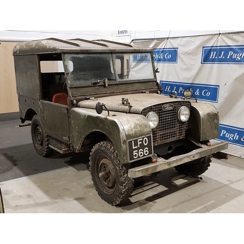 166 - Land Rover Series 1. 1951. Original engine and correct numbers.  Runs and drives. 1595cc. c/w old re... 