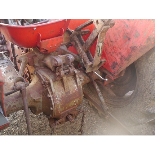 147A - Massey Ferguson 35 tractor. Runs. SN. 225122