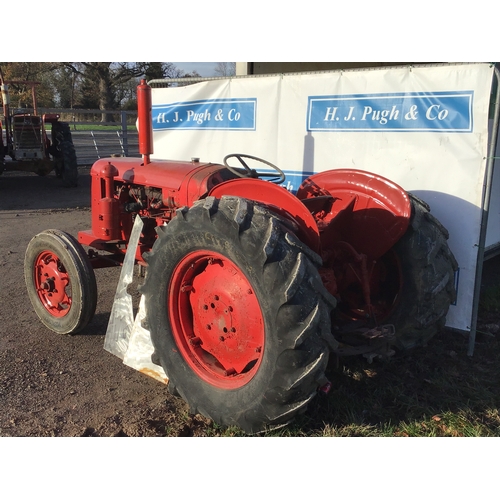 149A - David Brown 25D tractor 1958, partly restored, new front tyres, comes with bonnet sides, runs and dr... 