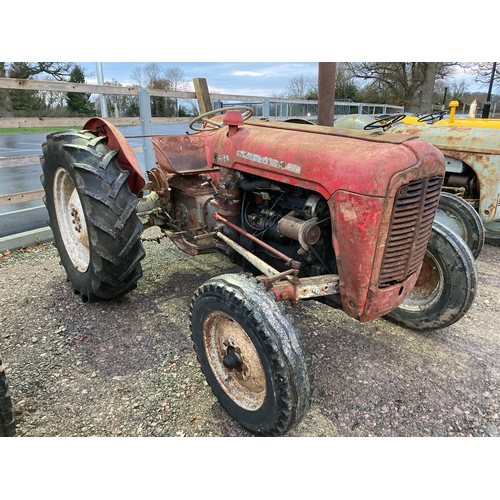 138 - Massey Ferguson 3 cylinder diesel tractor, has diff lock. Runs