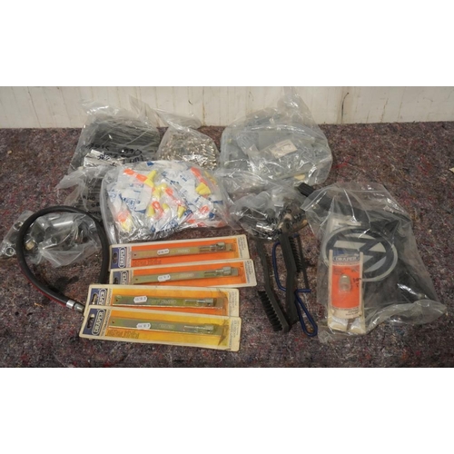 203 - Large quantity of glass fuses, tweezers, screws, sockets etc +VAT