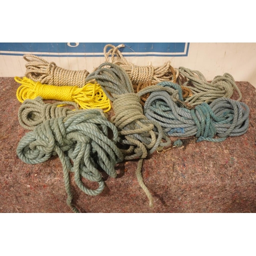 214 - 9 Lengths of poly rope +VAT