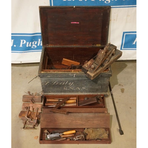 670 - Large wooden tool chest and contents of 33 moulding planes, block planes, chisels etc