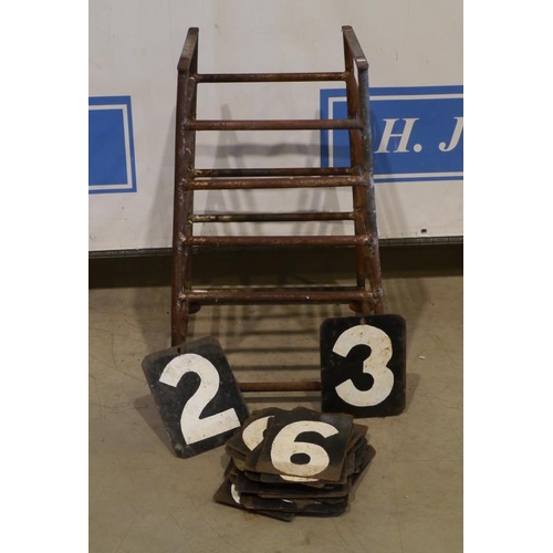 253 - Metal gym teps and metal cricket numbers