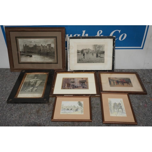 254 - 7 Assorted framed prints of hunting scenes, landmarks etc