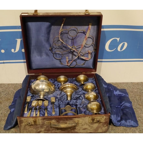 265 - Masonic ceremonial toasting set