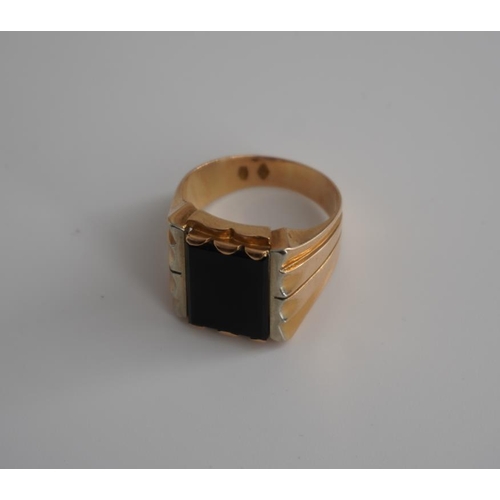 346 - 18ct Gold mens ring approx 12.5g