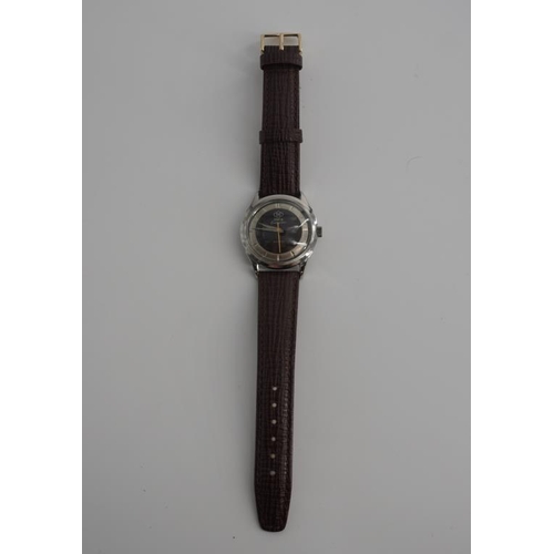 389 - Owix east master 21 jewel Nivarlex gents wrist watch