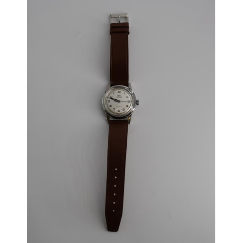 392 - Hafis 17 jewel gents wrist watch