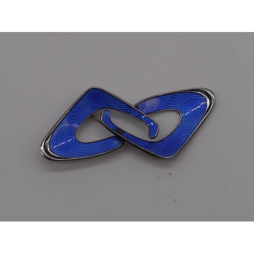 430 - Norwegian silver and enamel brooch